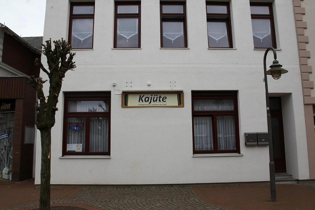 Kajuete Hotel Brake  Exterior photo